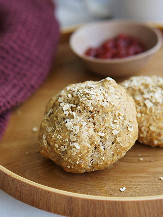 Fluffige Haferflocken-Brötchen