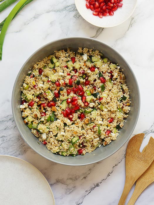 Couscous-Salat mit Granatapfel, Feta und Pistazien