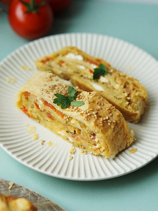 Gemüsestrudel mit Feta (vegetarisch)
