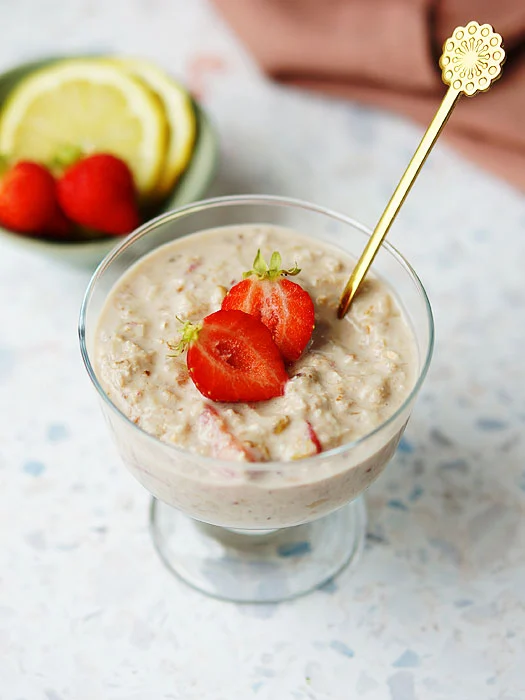 Overnight Oats mit Erdbeeren